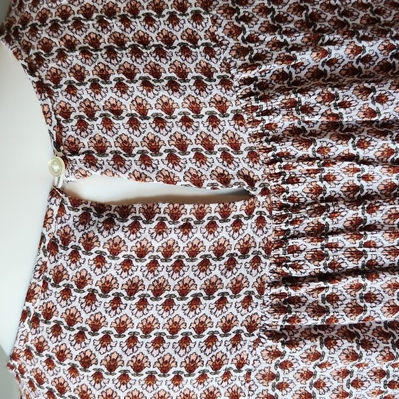 Loft Neutral Geometric Floral Blouse - Picture 11 of 13